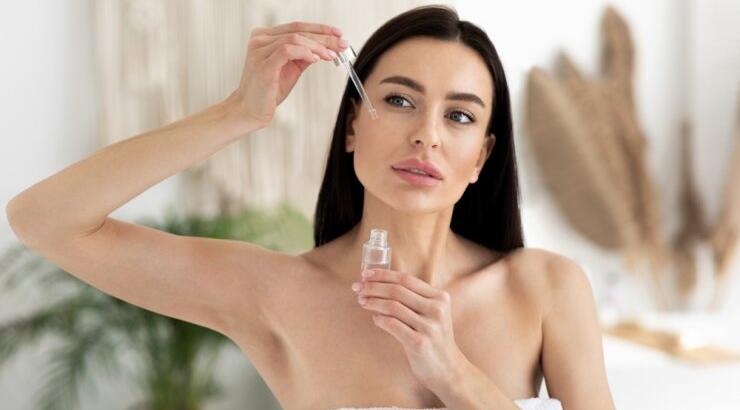 Αμυγδαλέλαιο: 3 τρόποι να το εντάξεις στην καθημερινή σου ρουτίνα περιποίησης