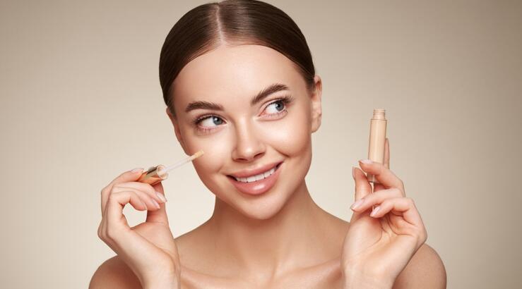 Textured skin: Ο απόλυτος οδηγός για να καμουφλάρεις τους πόρους στο πρόσωπο σου