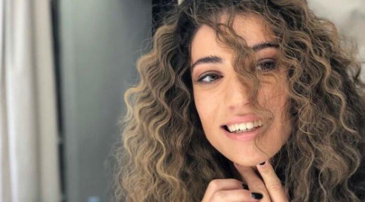 Ήβη Αδάμου: Απαντά ευθέως για πρώτη φορά στις φήμες που τη θέλουν να έχει παντρευτεί με τον Μιχάλη Κουϊνέλη!