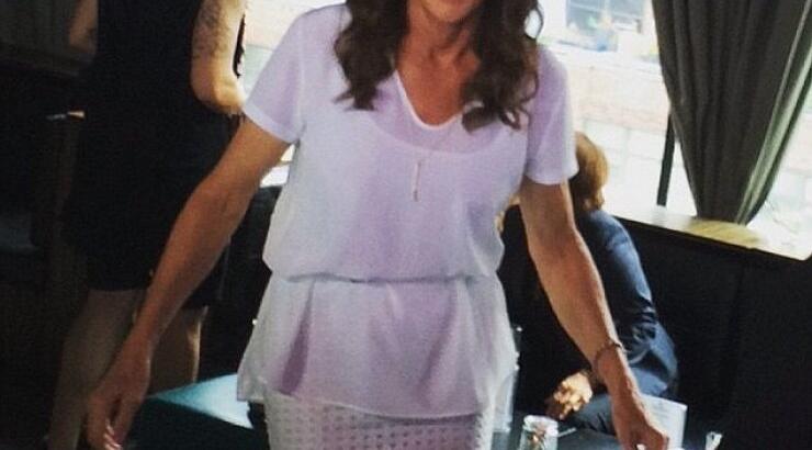 Caitlyn Jenner: Η πρώτη δημόσια εμφάνιση με μαγιό!