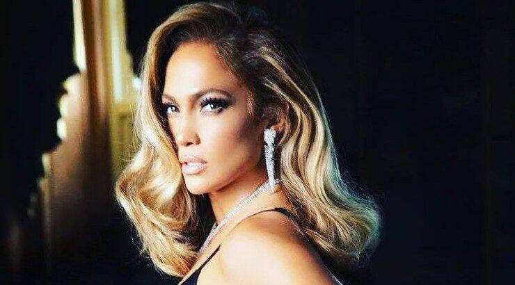 Jennifer Lopez: Μυστήριο με το “μαύρο” που “έριξε” στο προφίλ της στο instagram