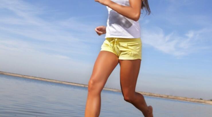 Tρέξιμο με γυμνά πόδια.