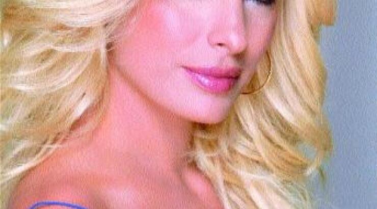 Ελένη Μενεγάκη: «Δεν υπάρχουν εύκολα προσωπικές στιγμές ανάμεσα στο ζευγάρι όταν υπάρχουν παιδιά»