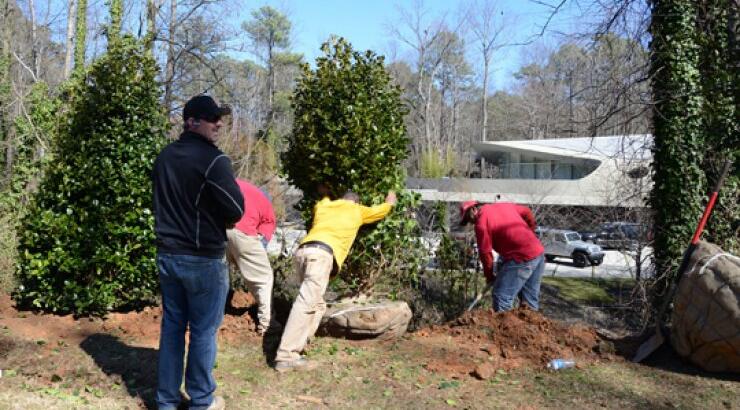 Μετά τα καπρίτσια και τις συλλήψεις, σειρά έχει ο κήπος [φωτογραφίες]