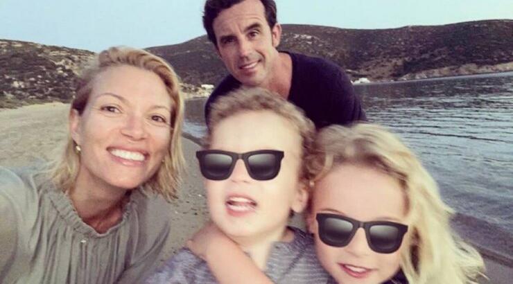 Καγιά – Κρασσάς: Με τα παιδιά τους σε σκάφος στη Μύκονο! [εικόνες]