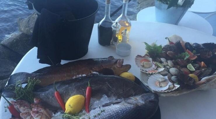 Οι χλιδάτες διακοπές Κύπριας socialite στη Μύκονο!