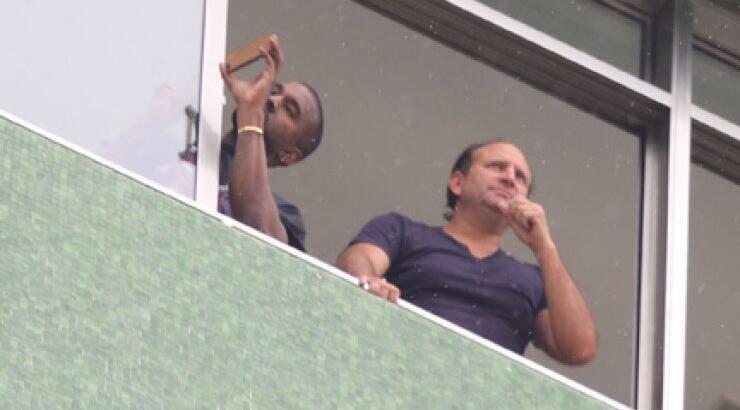 Ο Kanye West στη Βραζιλία…χωρίς την Kim [φωτογραφίες]