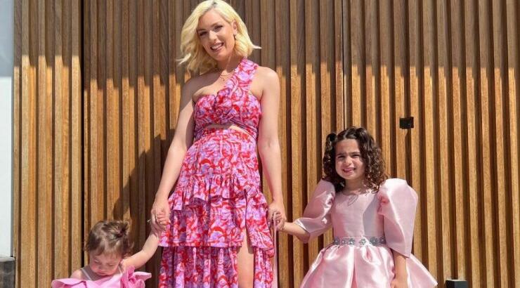 Άντρη Καραντώνη: Το βίντεο με τις δύο της κόρες είναι ότι πιο cute θα δεις σήμερα! 