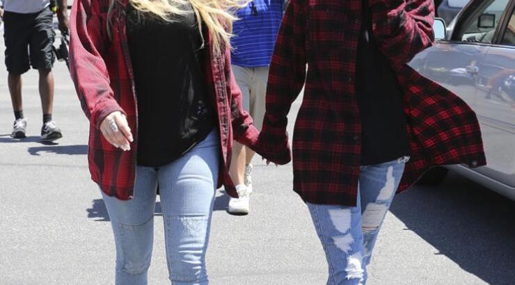 Σύσσωμη η οικογένεια Kardashian στο supermarket [εικόνες]