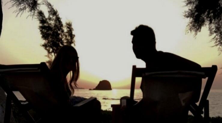 Γνωστό ζευγάρι του νησιού μας περιμένει το πρώτο του μωράκι και μόλις το μάθαμε! [εικόνα]