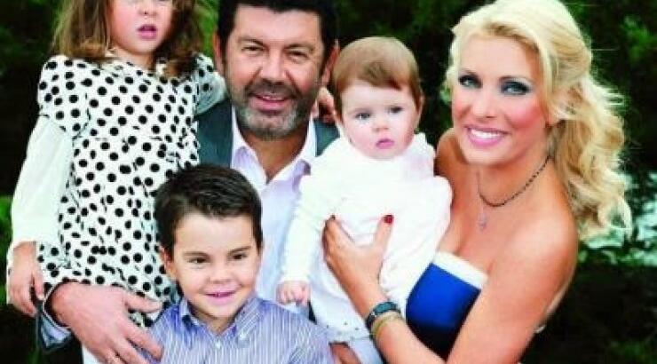 Δείτε πόσο μεγάλωσαν οι κόρες της Ελένης Μενεγάκη