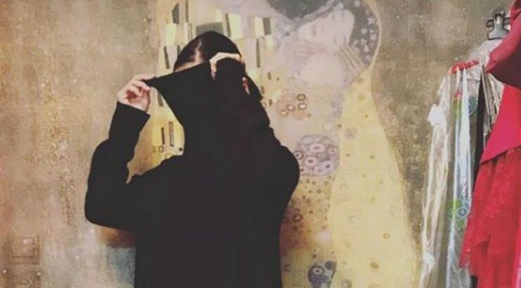 Πασίγνωστη Ελληνίδα ηθοποιός εξομολογείται: "Δέχτηκα σεξουαλική παρενόχληση από σκηνοθέτη"