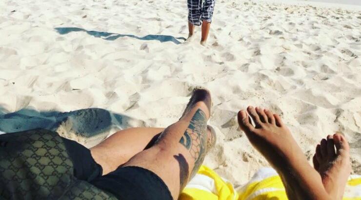 Δεύτερη επέτειος γάμου για επώνυμη Κύπρια! [εικόνες]