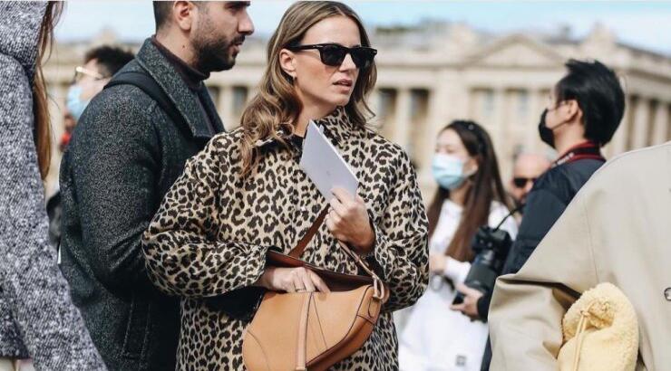 Baguette bags: 3 επιλογές που αξίζει να αποκτήσεις στις χειμερινές εκπτώσεις