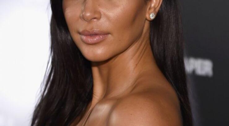 Η Kim Kardashian κολάζει ξανά - Ποζάρει γυμνή στην έρημο [εικόνες]