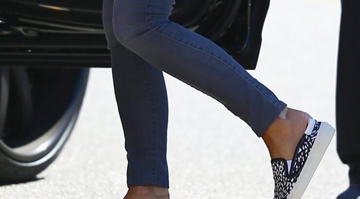 Σε ποια διάσημη έκαναν πληγές τα ακριβά παπούτσια της; [εικόνες]