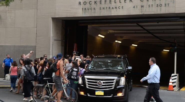 Δείτε τι παθαίνει η Kim Kardashian κάθε φορά που βγαίνει έξω! [εικόνες]