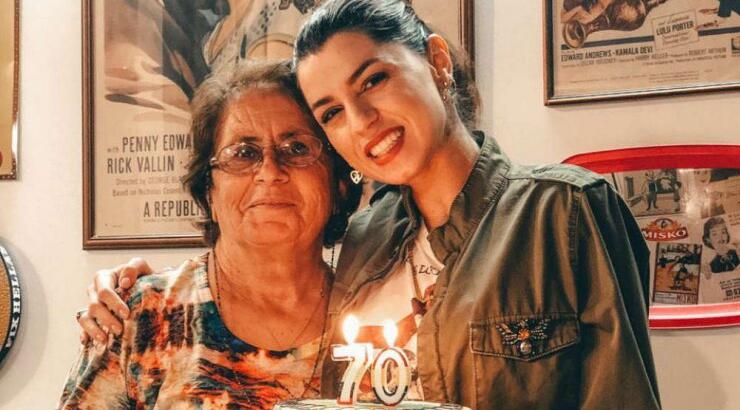 Γιόρταζε η δεύτερη μου μαμά!