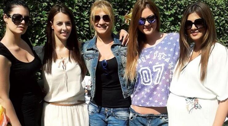 Όλγα Λαφαζάνη & Νίκος Οικονόμου: Το πάρτι γενεθλίων της κόρης τους!  