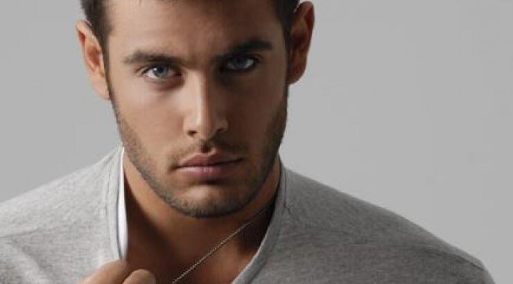 Κώστας Μαρτάκης: «Δεν τίθεται θέμα να είμαι gay»