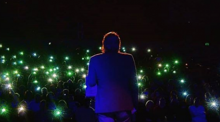 Baby boom στην ελληνική showbiz! Πασίγνωστος τραγουδιστής θα γίνει μπαμπάς για δεύτερη φορά! [βίντεο]