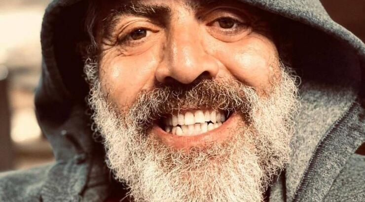 Κούλλης Νικολάου: "Φλερτάρω κάθε μέρα. Το μάτι μου είναι δεξιά αριστερά"