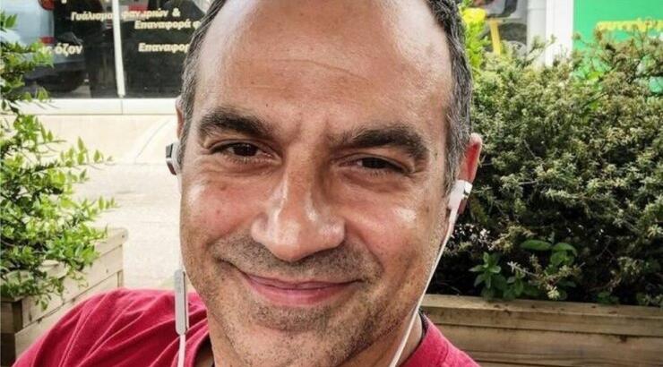 Κρατερός Κατσούλης: Έκανε εμφύτευση μαλλιών και μοιράστηκε το αποτέλεσμα μαζί μας [εικόνες]