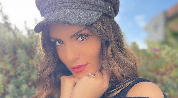 Κρίστη Αγαπίου: Μας δείχνει τη φουσκωμένη της κοιλίτσα στον 7 μήνα της εγκυμοσύνης της [εικόνες]