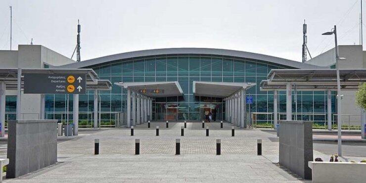 Συναγερμός στο Αερ/μιο Λ/κας: Εντοπίστηκε σημείωμα για βόμβα 