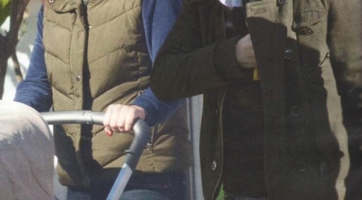 Λασκαράκη-Τσιμιτσέλης: Οι πρώτες φωτογραφίες της κόρης τους