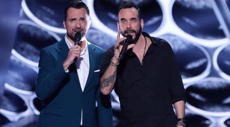 Μουζουράκης και Λιανός ανέβηκαν στη σκηνή του "The Voice" και μας χάρισαν ντουέτο – έκπληξη! [βίντεο]