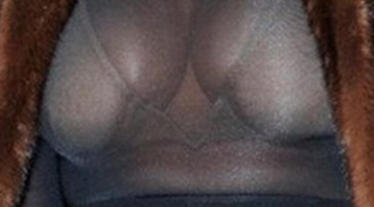 Η νέα see-through πασίγνωστης σταρ που τάραξε το Παρίσι