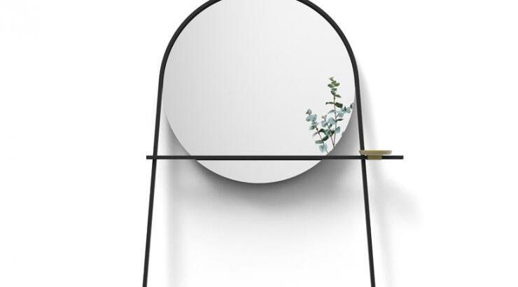 Ο καθρέφτης της Ligne Roset