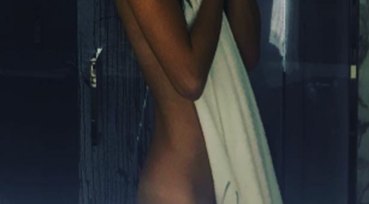 Πασίγνωστο μοντέλο "ανέβασε" την πρώτη της γυμνή selfie και "έριξε" το instagram!