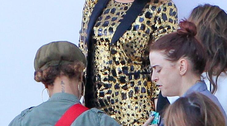 Η σέξυ λεοπάρ εμφάνιση της μοναδικής JLo [εικόνες]