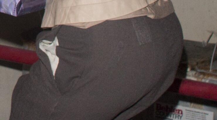 Σταρ του Hollywood κυκλοφορεί με τις ετικέτες πάνω στα ρούχα της [φωτογραφίες]