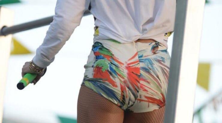 Δείτε τα καυτά οπίσθια της εκρηκτικής Jlo [φωτογραφίες]