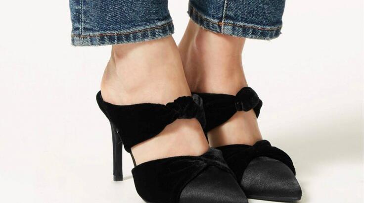 Βρήκαμε τα πιο elegant και οικονομικά stiletto heel mules της κυπριακής αγοράς!