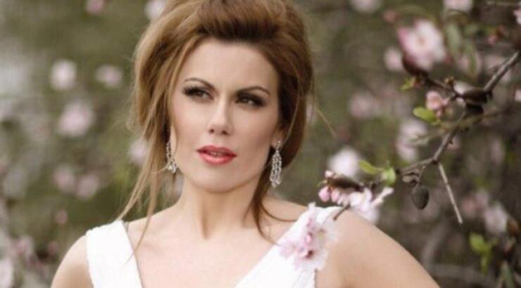 Κατέθεσε αγωγή εναντίον του Κ. Βαξεβάνη η Ευγενία