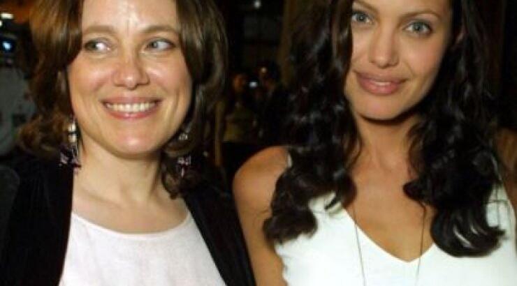 Angelina Jolie: Θα υποδυθεί σε ταινία την ίδια της τη μητέρα