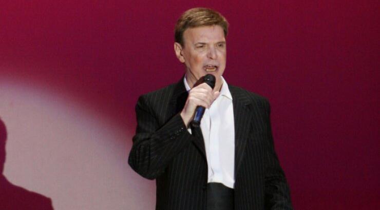 Ο Γιώργος Μαρίνος ετοιμάζει αυτοβιογραφία