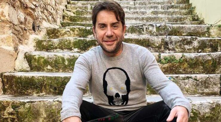 Γιώργος Μαζωνάκης: Μέσα σε 3 live streaming συναυλίες στηρίζει έμπρακτα το “Μαζί για το Παιδί”