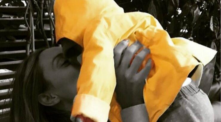 Ελεονώρα Μελέτη: Το υπέροχο στιγμιότυπο του συζύγου της να παίζει με την κόρη τους