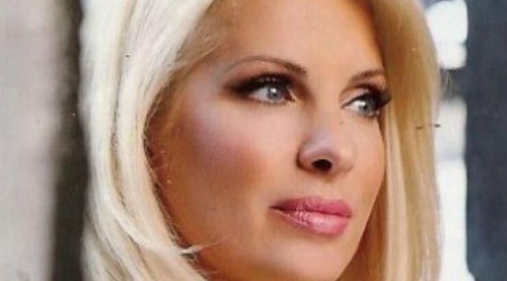 Αυτή είναι η πρώτη καλεσμένη της Ελένης Μενεγάκη για το 2014! 