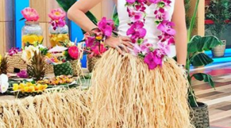 Ελένη Μενεγάκη: Βρέθηκε καταλάθος σε παραλία γυμνιστών! [βίντεο]