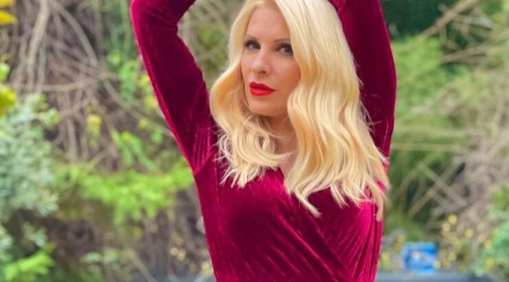 Ελένη Μενεγάκη: Δείτε την να παίζει με τα παιδιά της στα χιόνια [εικόνες]