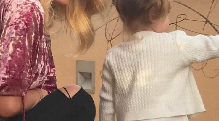 Ελένη Μενεγάκη: Δείτε πόσο μεγάλωσε η Μαρίνα! [εικόνα]