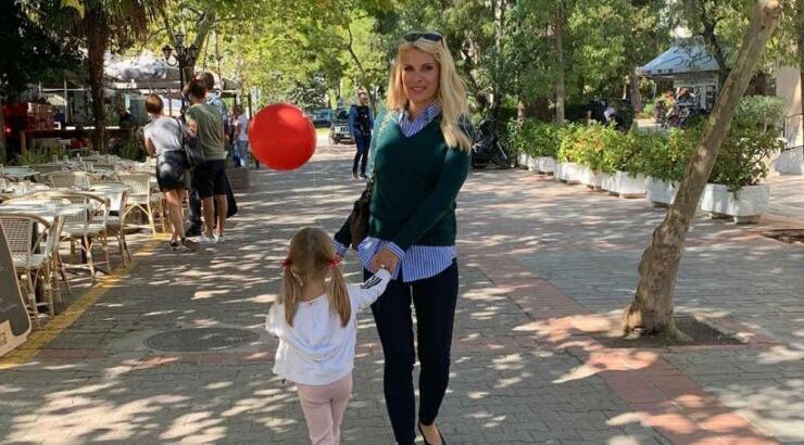 Ελένη Μενεγάκη: Τι λέει για το ενδεχόμενο να αποκτούσε ένα πέμπτο παιδί;