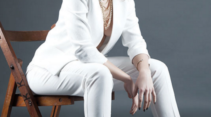 Μένια Μαθιουδάκη: Ποζάρει με μαγιό στην πισίνα και αναστατώνει το instagram!