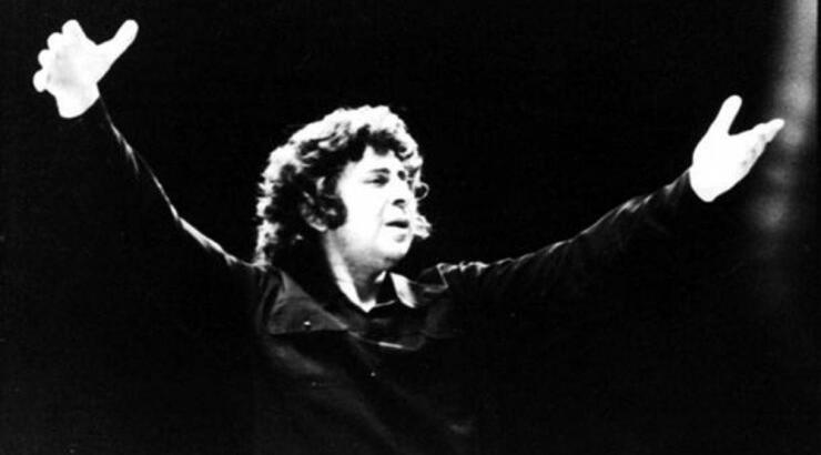 Το ΣΙΓΜΑ απόψε τιμά τον σπουδαίο Μίκη Θεοδωράκη